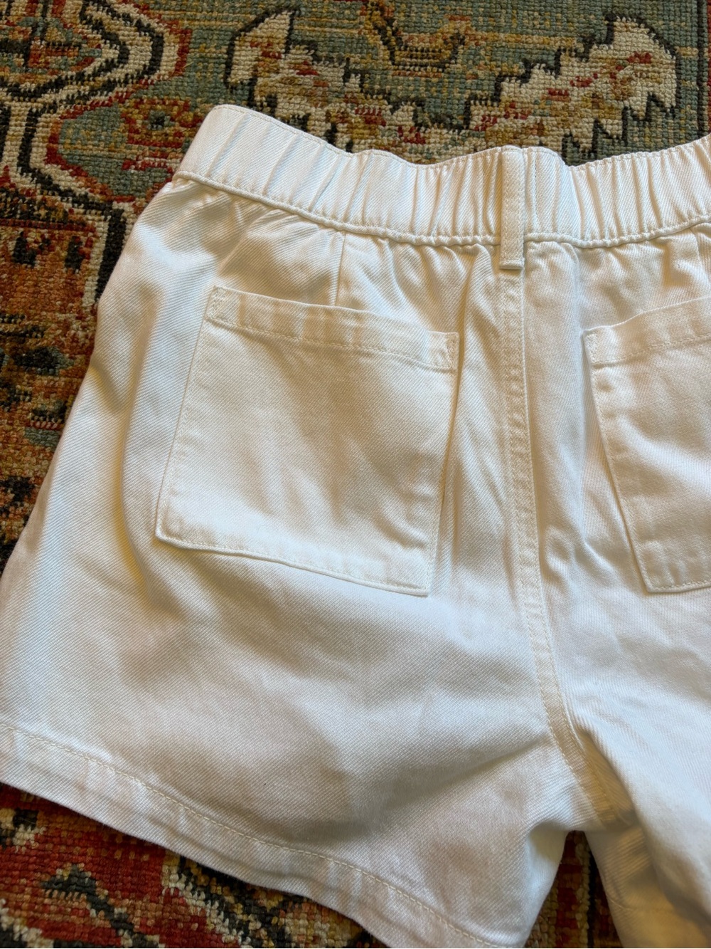 GAP | High-Waist White Utility Shorts | 4” inseam | Elastic Waistband | Soft - Picture 9 of 12